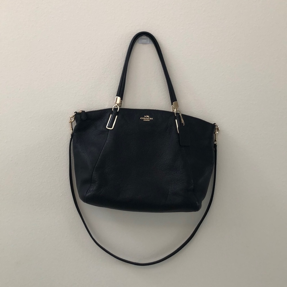 EUC large coach navy tote bag gold hardware